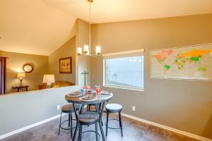 4 Mi to Offutt AFB - Family Home in Omaha Suburbs!