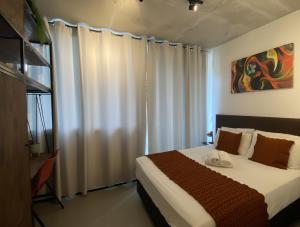 Radiant - Stúdio Px Shopp Frei Caneca Av. Paulista