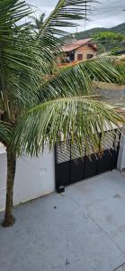 Casa na Praia em Floripa - A poucos passos do mar