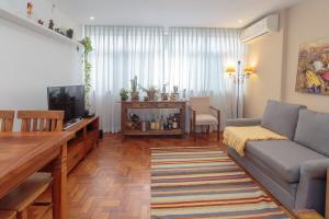 Ata702b - Apto moderno próximo a Praia do Leblon