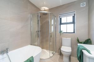 Modern Entire Home Retreat in Newry