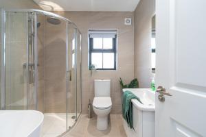 Modern Entire Home Retreat in Newry