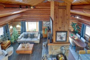 Explore Fairbanks! Authentic Log Cabin with Views