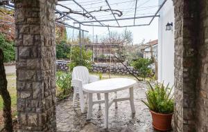 Lovely Apartment In Pinezici With House A Panoramic View