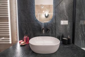 Clermont Apartment by Cracovia Prime