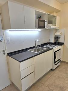 Encantador departamento VIP con cochera cerca del río