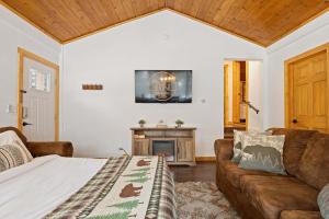 Cabin 3- Cozy updated cabin 5 min to RMNP