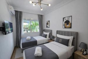 Spacieux Appartement Rénové 144m2 la terrasse d Anfa, Centre Casablanca-HomeCity Signature