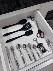 Apartamento condomínio clube promenade 2 em ponta verde