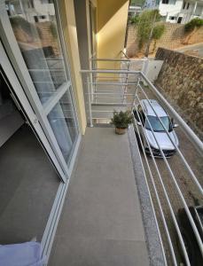 Casa com 6 suítes, bem localizada