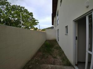 Casa com 6 suítes, bem localizada