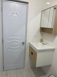 Mayra House habitación independiente cerca del aeropuerto las Américas TAXI DISPONIBLE