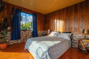 Finca Paraíso Monteverde Oceanview Farm Cabin