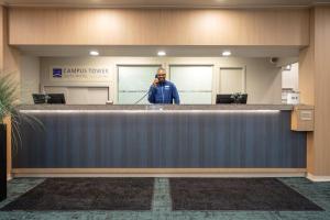 Campus Tower Suite Hotel