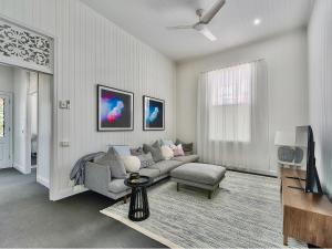 Elegant Ascot retreat central three bedroom home