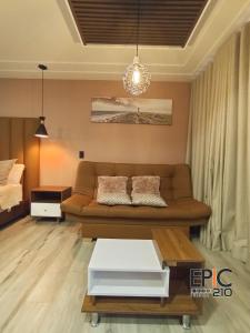 Epic Suite 210 Deluxe Aeropuerto