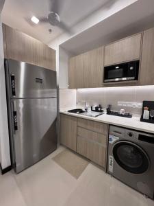 Trizen One Suits Collection