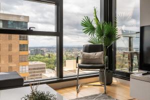Stylish CBD Apartment Near Theatres & MCG