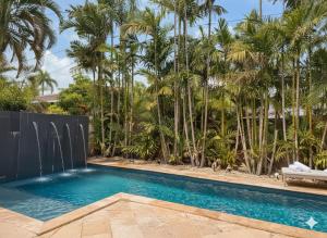 #1 Fort Lauderdale House - Heated Salt Water Pool - Private Oasis-Updated Gorgeous 3BR 3BA - Las Olas