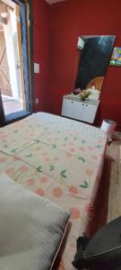 Casa térrea a 1km da praia com ar condicionado