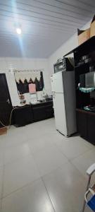 Casa próximo a beira mar, próximo de mercados e farmácias e bem localizada