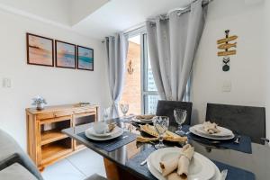 Luz, Brisa e Conforto no 18º Andar em Santos