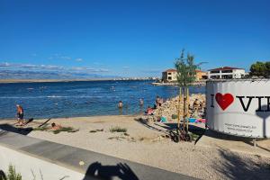 Apartments by the sea Vir - 25016