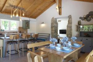 Family friendly house with a swimming pool Ljutici, Krk - 25039