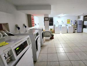 Oceanfront Vacation Pool WiFi Parking