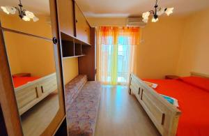 Apartments with parking space Barbat, Rab - 25045