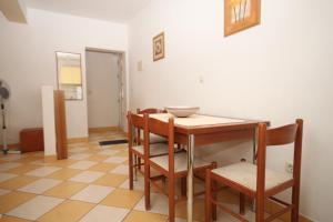 Apartments and rooms with parking space Ivan Dolac, Hvar - 8734