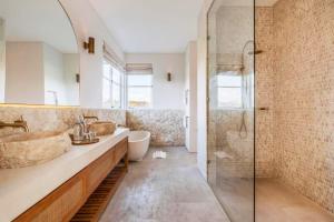 Anaya Spacious Elegant 5 BR Private Pool Villa ZN436