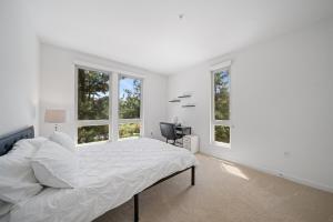 Elegant New 2BR Luxury Home in Irvine