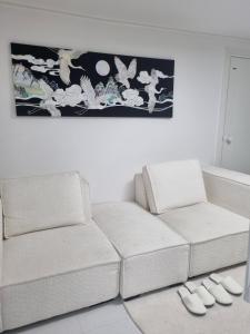 용산 조용한 화이트 감성 숙소#출장 커플 추천#여름휴가 특가 할인# 용산역 도보8분 #서울역#국립중앙박물관