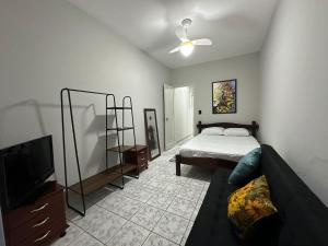 CASA COM GARAGEM 150mts DO MAR