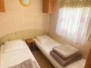 Mobil home avec Terrasse - 6 pers - Confort à Grand-Serre - API-1-52-536