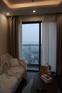 Hoàng Huy Commerce Võ Nguyên Giáp Enny Homestay