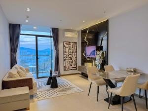 Hole Apartment & Hotel