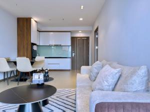 Hole Apartment & Hotel