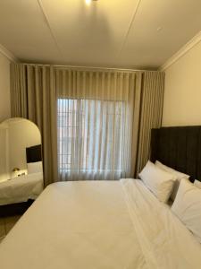 Stylish Modern Luxe Stays Pretoria East