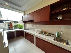 3 bedroom cozy villa with pool in Padonan, Canggu