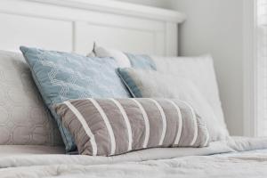 Golf-range View- Slps 11-Beach Shuttle-Grill- Pool