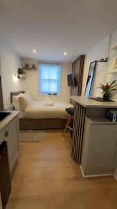 Cosy central studio close to local attractions