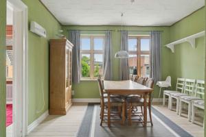 Holiday Home With Billard Table And Top Location