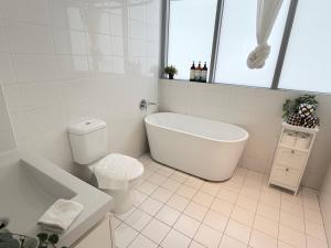 Burwood Luxe Urban Escape