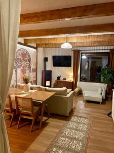 The White House Tripsylvania