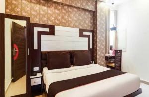 POP 83574B Townhouse Oak Kalyanpur