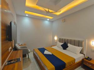 POP 84085F Hotel Kamboj