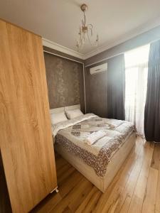 Modern Apartment with Balcony & WiFi