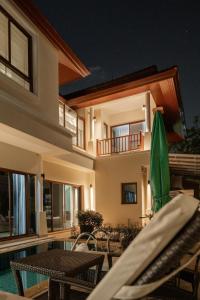 Bursuai - Lake view family pool Laguna Village